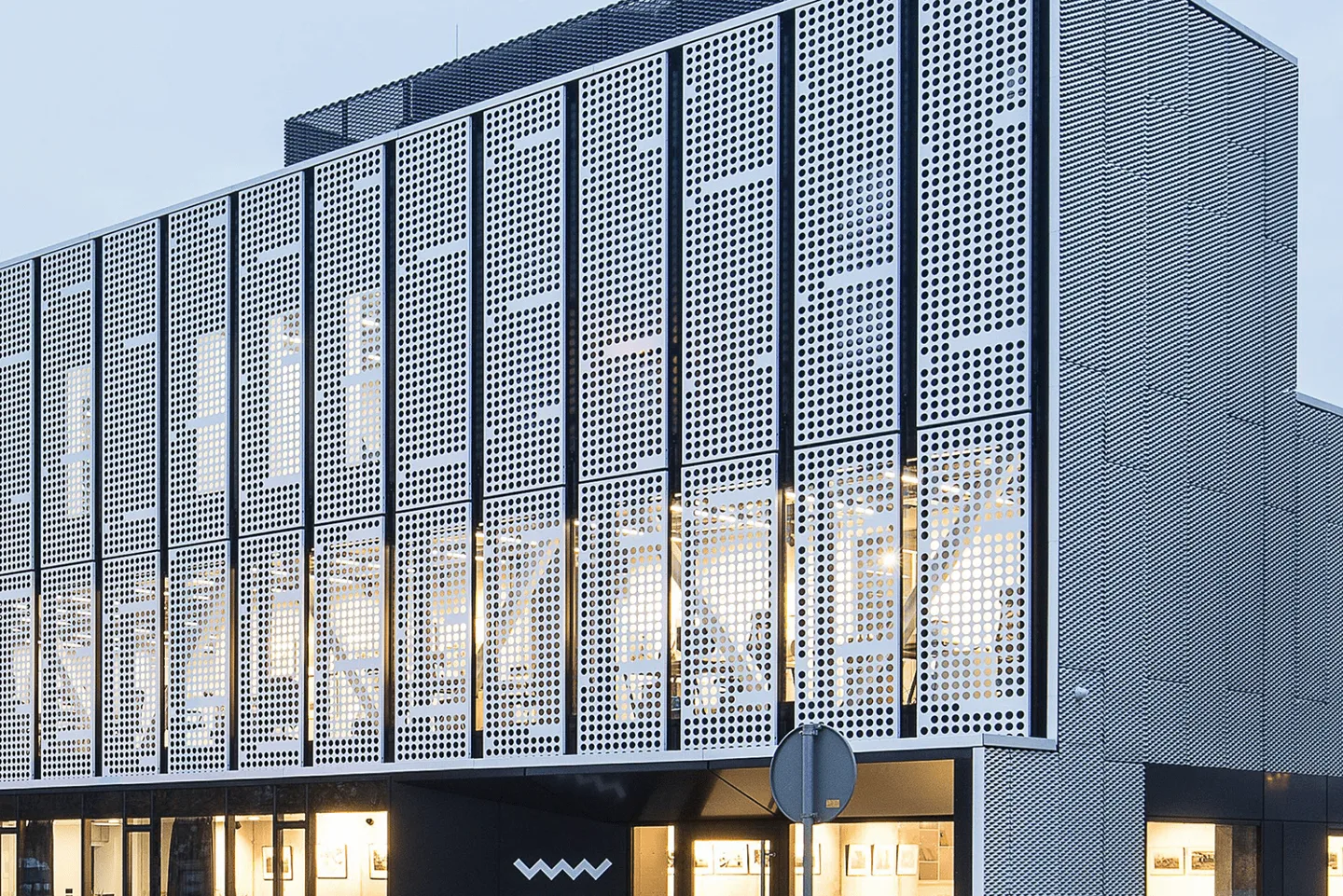 واجهة معمارية من المعدن المثقب - لوح واجهة، مصنع، OEM